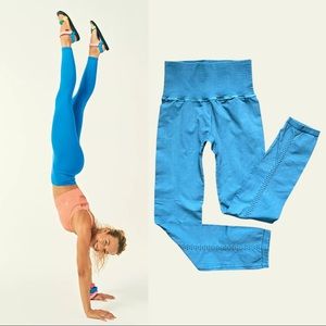 M/L Good Karma Free People FP Movement Leggings Rainforest Blue